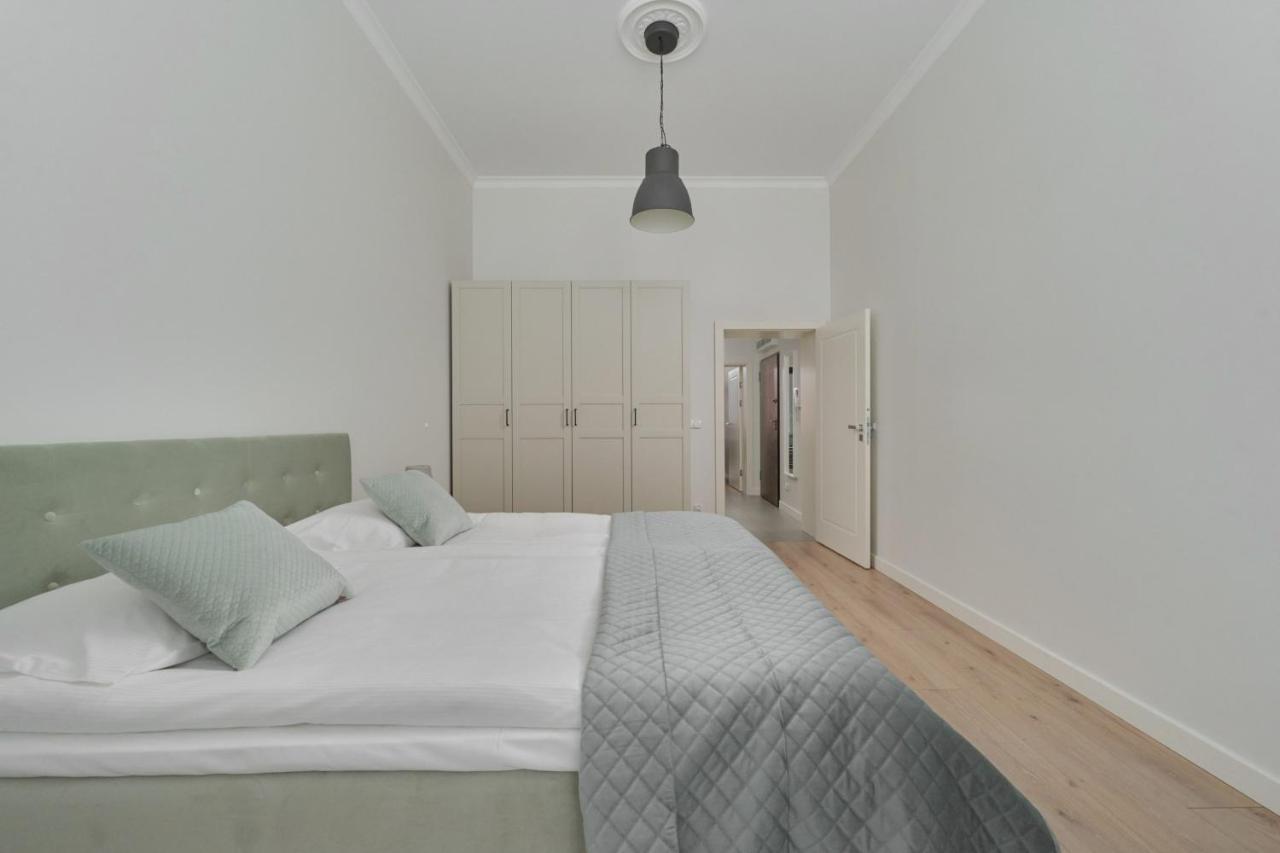 Pilsudskiego Stylish Apartment By Noclegi Renters วรอตซวาฟ ภายนอก รูปภาพ